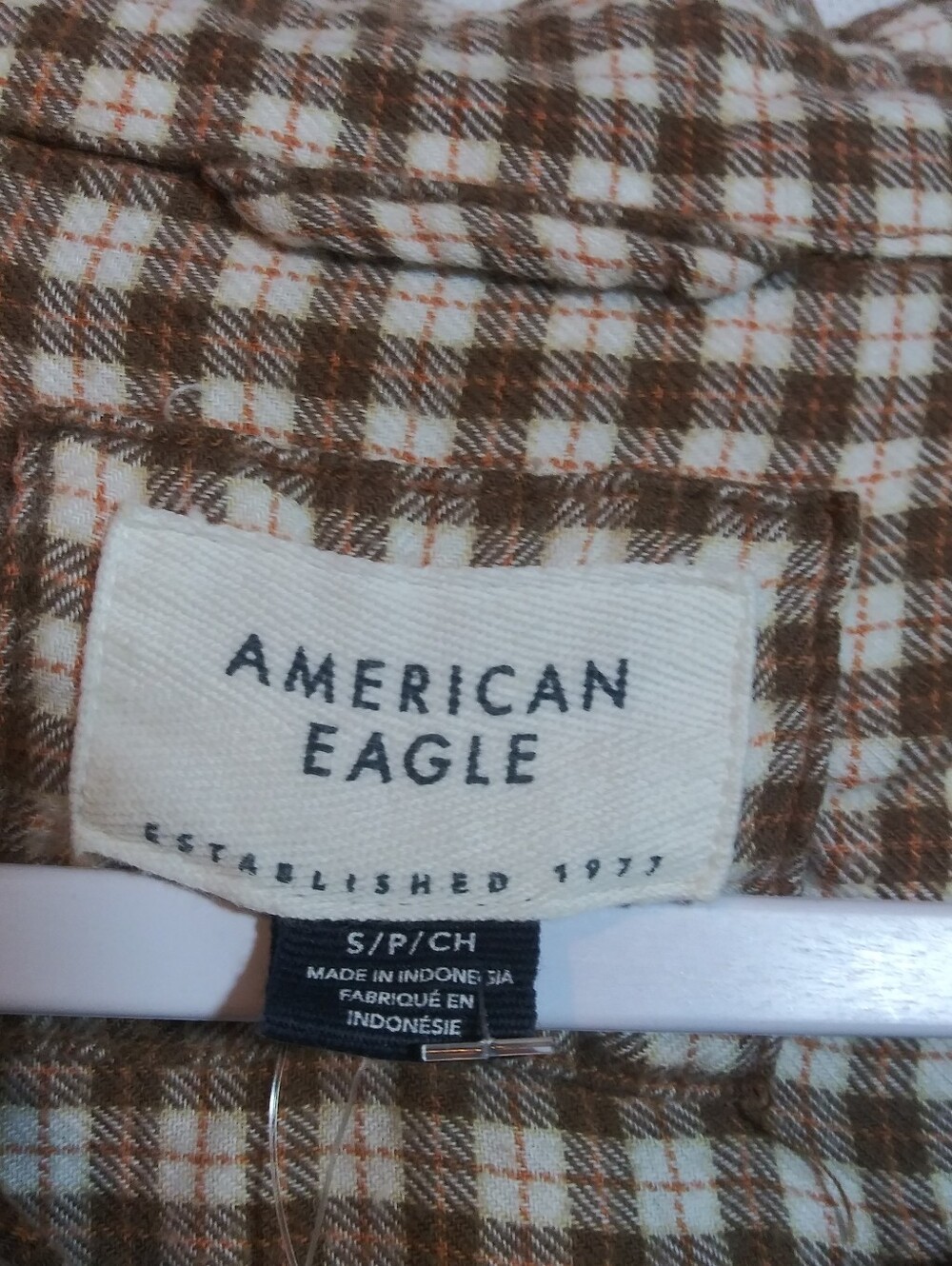 American Eagle Soft Plaid Button-Up Shirt in Brown Cream Oversized Relaxed Sz S - Picture 5 of 7